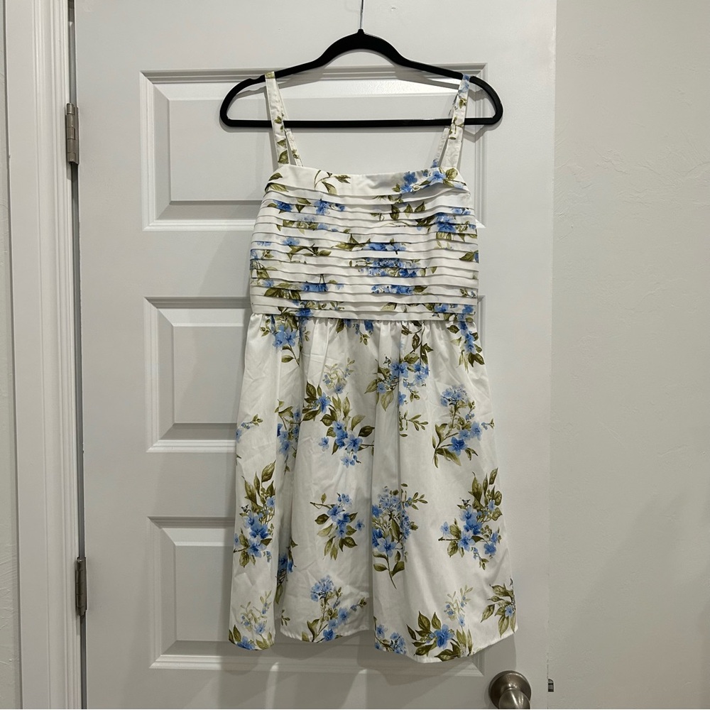 Altard state Floral White and Blue Dress nwt